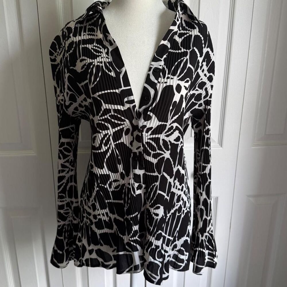 Vintage 90s Y2K black 7 white button up blouse w/bell sleeves size L